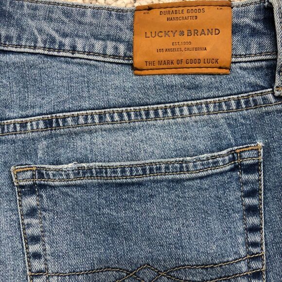 Women's Lucky Brand "The Roll Up" Denim Distressed Shorts Sz 10 - Picture 5 of 7